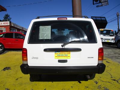 2000 Jeep Cherokee SE   - Photo 7 - Seattle, WA 98103