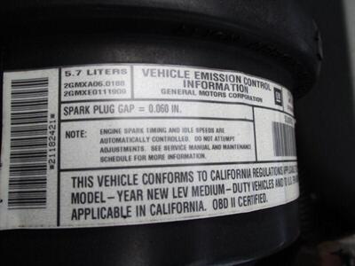 2002 Chevrolet Express G3500 LS   - Photo 21 - Seattle, WA 98103