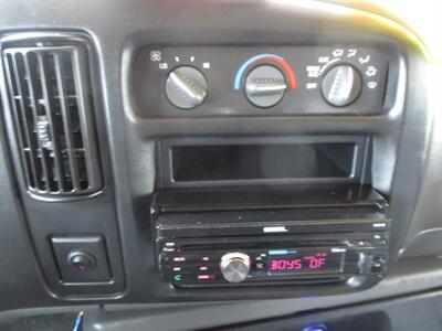 2002 Chevrolet Express G3500 LS   - Photo 16 - Seattle, WA 98103