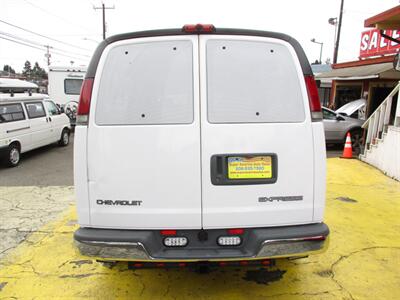 2002 Chevrolet Express G3500 LS   - Photo 7 - Seattle, WA 98103