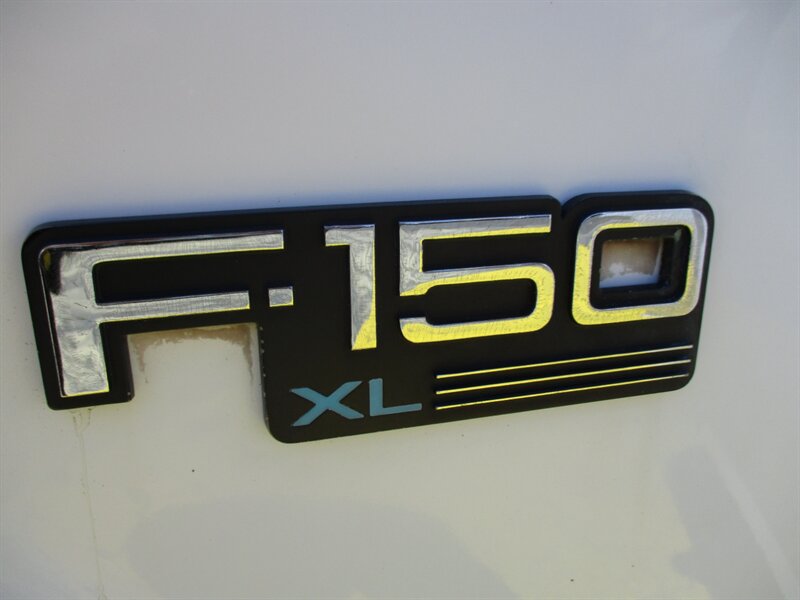 1993 Ford F-150 XLT photo