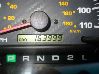 2000 Toyota 4Runner SR5   - Photo 14 - Seattle, WA 98103