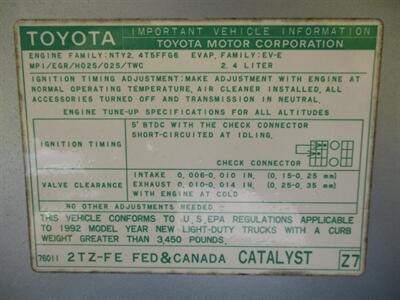 1992 Toyota Previa Deluxe   - Photo 19 - Seattle, WA 98103