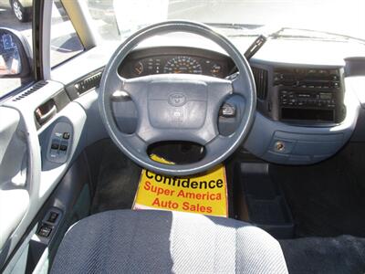 1992 Toyota Previa Deluxe   - Photo 12 - Seattle, WA 98103