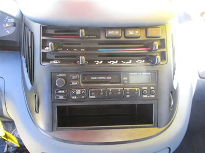 1992 Toyota Previa Deluxe   - Photo 16 - Seattle, WA 98103
