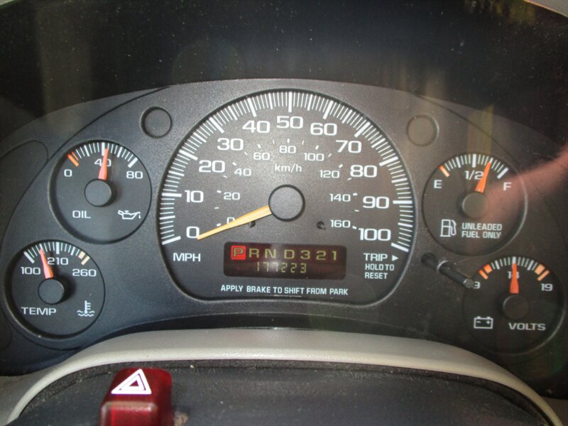 2003 Chevrolet Astro photo
