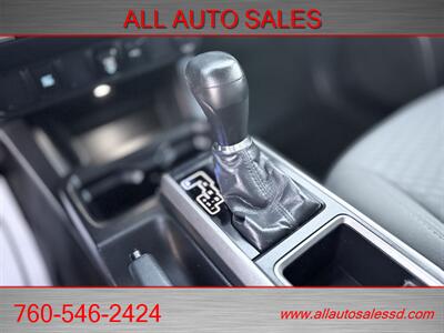 2021 Toyota Tacoma SR5 V6   - Photo 19 - Escondido, CA 92029