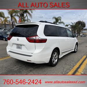 2020 Toyota Sienna LE 8-Passenger - Photo 4 - Escondido, CA 92029