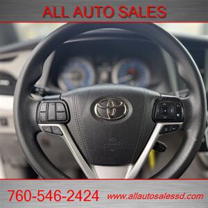 2020 Toyota Sienna LE 8-Passenger - Photo 10 - Escondido, CA 92029