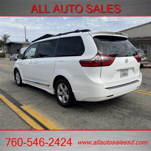 2020 Toyota Sienna LE 8-Passenger - Photo 6 - Escondido, CA 92029