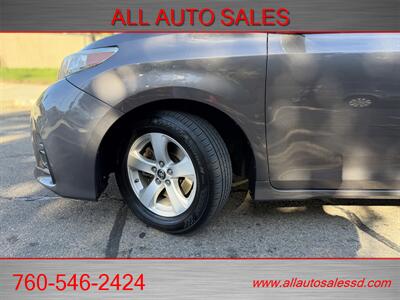 2020 Toyota Sienna LE 8-Passenger   - Photo 2 - Escondido, CA 92029