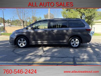 2020 Toyota Sienna LE 8-Passenger   - Photo 9 - Escondido, CA 92029