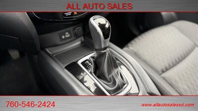 2020 Nissan Rogue SL   - Photo 14 - Escondido, CA 92029