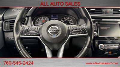 2020 Nissan Rogue SL   - Photo 11 - Escondido, CA 92029