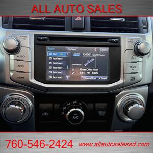 2017 Toyota 4Runner SR5 Premium   - Photo 14 - Escondido, CA 92029