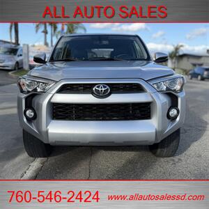 2017 Toyota 4Runner SR5 Premium   - Photo 4 - Escondido, CA 92029