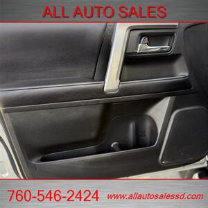 2017 Toyota 4Runner SR5 Premium   - Photo 28 - Escondido, CA 92029