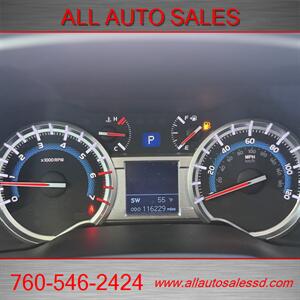 2017 Toyota 4Runner SR5 Premium   - Photo 12 - Escondido, CA 92029