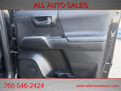 2017 Toyota Tacoma TRD Sport   - Photo 38 - Escondido, CA 92029