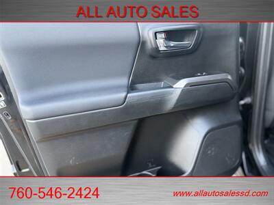 2017 Toyota Tacoma TRD Sport   - Photo 39 - Escondido, CA 92029