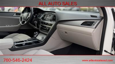 2017 Hyundai SONATA   - Photo 15 - Escondido, CA 92029