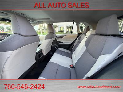 2020 Toyota RAV4 Hybrid XLE - Photo 31 - Escondido, CA 92029