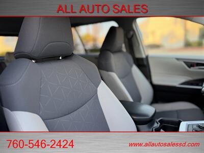 2020 Toyota RAV4 Hybrid XLE - Photo 29 - Escondido, CA 92029