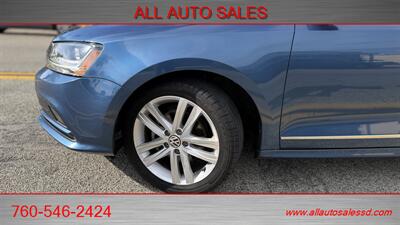 2017 Volkswagen Jetta 1.8T SEL   - Photo 2 - Escondido, CA 92029