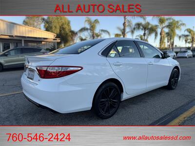 2017 Toyota Camry SE   - Photo 7 - Escondido, CA 92029