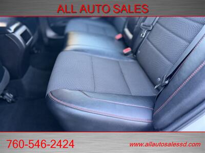 2017 Toyota Camry SE   - Photo 20 - Escondido, CA 92029