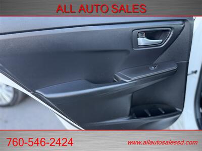 2017 Toyota Camry SE   - Photo 24 - Escondido, CA 92029