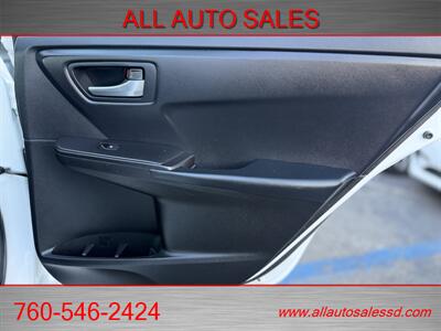 2017 Toyota Camry SE   - Photo 25 - Escondido, CA 92029