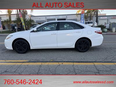 2017 Toyota Camry SE   - Photo 9 - Escondido, CA 92029
