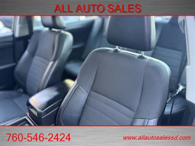 2017 Toyota Camry SE   - Photo 18 - Escondido, CA 92029