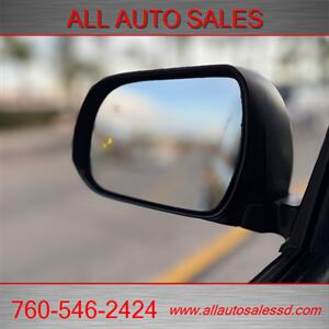 2018 Toyota Sienna SE Premium 8-Passeng   - Photo 11 - Escondido, CA 92029