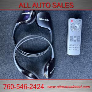 2018 Toyota Sienna SE Premium 8-Passeng   - Photo 38 - Escondido, CA 92029