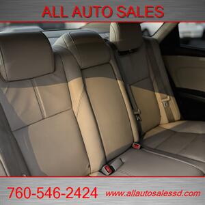 2015 Toyota Avalon Hybrid Limited   - Photo 22 - Escondido, CA 92029