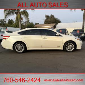 2015 Toyota Avalon Hybrid Limited   - Photo 9 - Escondido, CA 92029