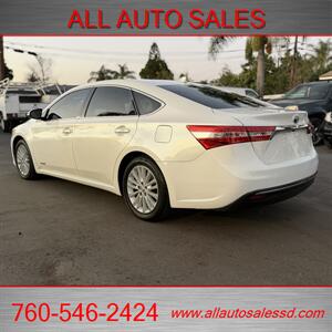 2015 Toyota Avalon Hybrid Limited   - Photo 7 - Escondido, CA 92029