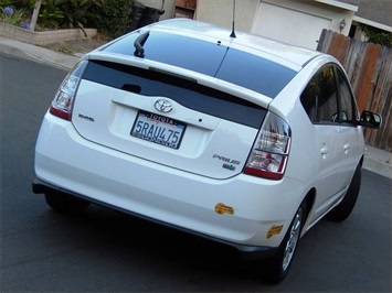 2005 Toyota Prius Package 5   - Photo 8 - San Diego, CA 92126