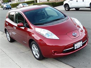 2013 Nissan Leaf SV Premium Package   - Photo 3 - San Diego, CA 92126