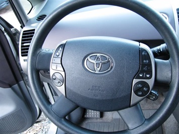 2005 Toyota Prius Package  6   - Photo 10 - San Diego, CA 92126