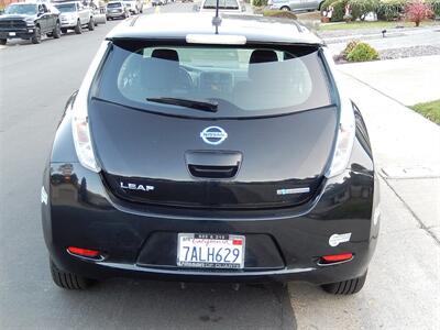 2013 Nissan Leaf S   - Photo 8 - San Diego, CA 92126