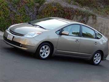 2005 Toyota Prius Package 5   - Photo 1 - San Diego, CA 92126