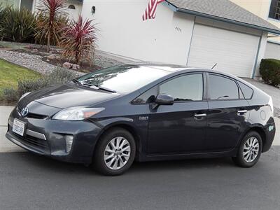 2013 Toyota Prius Plug-in Hybrid   - Photo 2 - San Diego, CA 92126