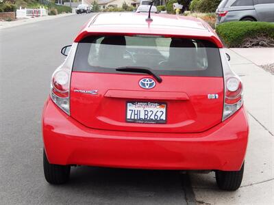 2014 Toyota Prius c Four   - Photo 6 - San Diego, CA 92126