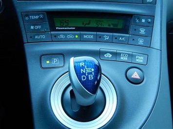2010 Toyota Prius IV   - Photo 7 - San Diego, CA 92126