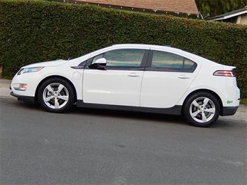 2014 Chevrolet Volt Premium   - Photo 2 - San Diego, CA 92126