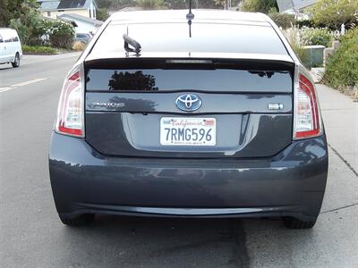 2015 Toyota Prius Moonroof Upgrade Package   - Photo 8 - San Diego, CA 92126
