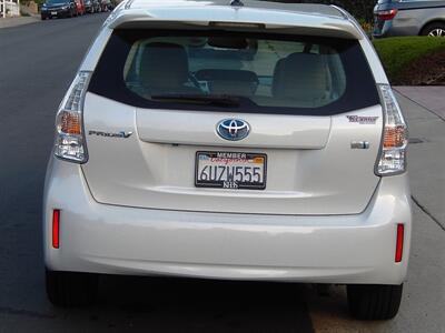 2012 Toyota Prius v Five   - Photo 11 - San Diego, CA 92126